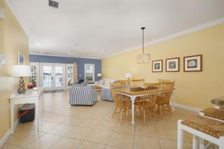 Waterfront luxury Villa 29 with sunset views and boat slip townhouse - 9