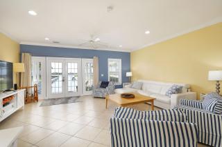 Waterfront luxury Villa 29 with sunset views and boat slip townhouse - 5