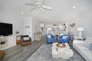 Waterfront luxury Villa 43 with spectacular sunset views and boat slip townhouse - Marathon - 1