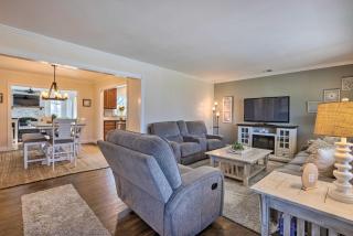 Mattituck Home with Fireplaces - Near Wineries - Mattituck - 4