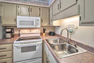 Myrtle Beach Condo w/ Community Beach Access! - 3