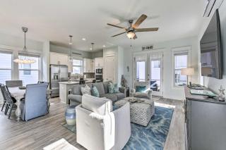Inlet Beach Escape about half Mi to Beach Access! - Inlet Beach - 0