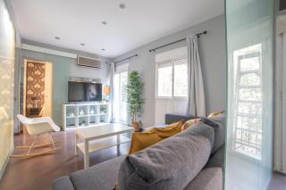 MyHouseSpain - Moderno apartamento a escasos metros del Bernabeu - 0