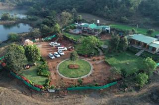 Stay Leisurely Norwegian Woods 6BHK Pawna Lake - Lonavala - 3