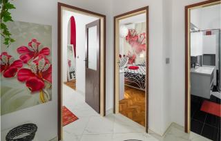 Lovely Apartment In Finida With Wifi - 5