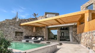 Panormos Bay Suites Luxury Resort - 8
