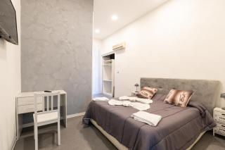 MADB&B - Naples - 2