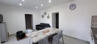 "Les Hirondelles" - 3