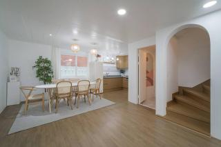 Split Level House in Hongdae - Seoul - 6