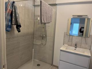 Logement neuf en face de la forêt. Accès cour. - Bagnoles de l'Orne - 4