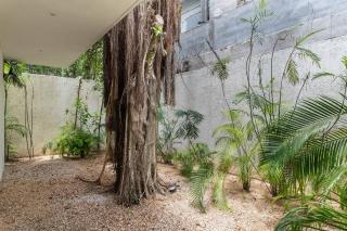 Villa with Jacuzzi & Pool with Great Concierge Service - 3