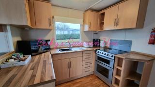 Becky's Caravan at Marton Mere - 6