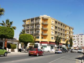 Sunflower Hotel Apartments - Larnaca - 6
