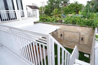 Blue Villa - Balikpapan - 9