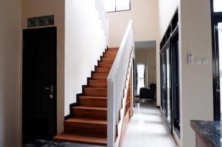 Blue Villa - Balikpapan - 5