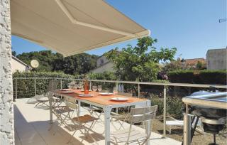 3 Bedroom Gorgeous Home In Prunete - 9
