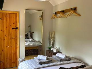 The Old Damson Tree Barn - Parwich - 6