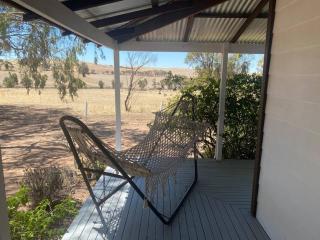 Daisy Cottage located on Buckland Estate - 3