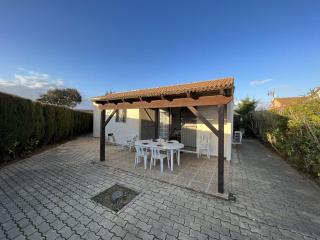 Maison avec Cour, Piscine Sécurisée, Climatisation, 3 Chambres, Proche Plage, 8 Personnes - FR-1-701-33 - Vendres - 5