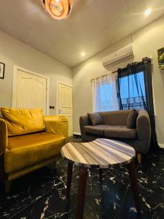 Bel appartement avec petit balcon sympa - Porto-Novo - 4