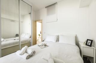 Charming 1 BR Apt w Sliding Window in Tel Aviv and Shelter by Sea N' Rent - Tel Aviv - 6