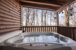Comfort Cabin Bearway To Heaven w Private Hot Tub - Pigeon Forge - 6