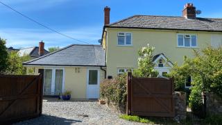 Exmoor retreat on Two Moors Way - 8