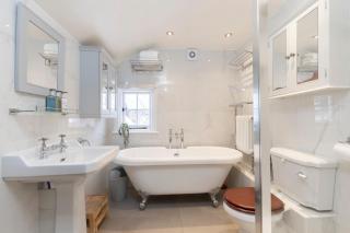 Beautiful Period Home with Five Bedrooms - Cheltenham - 8