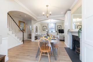 Beautiful Period Home with Five Bedrooms - Cheltenham - 1