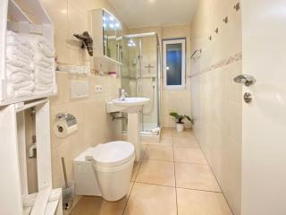 2 Zimmer Apartment, 70 qm, max 4 Pers, private Terasse, 2 Parkplätze, Internet 250 MBit - Gärtringen - 3