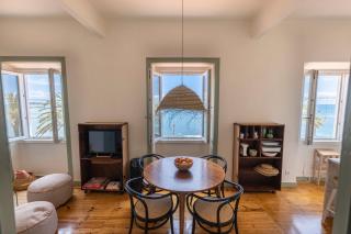 Monte Estoril Train Station - Seaside Apartment - Estoril - 0