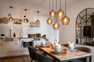 Park Avenue - Design Apartment Friesenstraße - 4 Pers - WLAN - Netflix - 65 Zoll TV - 8