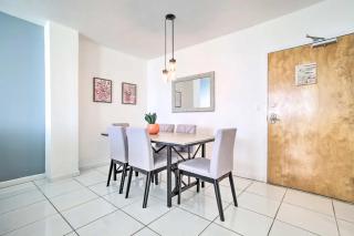 Ft Lauderdale Oceanfront Resort Condo with Views! apts - 4
