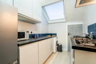 Deluxe 2-Bedroom Flat with Free parking - Birmingham - 4