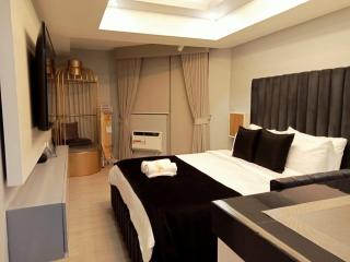 Elegant Studio with videoke at Azure North Pampanga - San Fernando - 4
