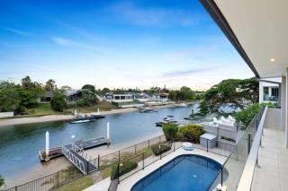 Sorrento Waterfront Retreat,Pool - Gold Coast - 7
