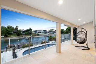 Sorrento Waterfront Retreat,Pool - Gold Coast - 6