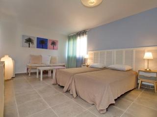 Appartement T3 à Balaruc-les-Bains – 2 Chambres, Clim, WiFi, Parking, Proche Thermes, Classé 4* - FR-1-553-189 - 1