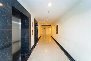 RedLiving Apartemen Grand Kamala Lagoon - Icha Rooms Tower Barclay South with Netflix - Bekasi - 4