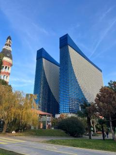 Batumi Luxury Resort & Sea View Aparthotel - Batumi - 9