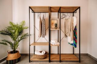 Miriam's Apartment 2 - 5