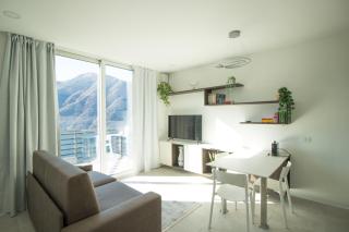 Simon's Place Lake View - 5