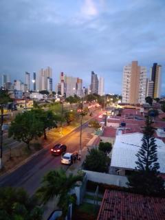 Flat confortável e bem localizado - 1