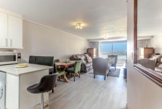 Lagoon Beach 227A by CTHA - Cape Town - 6