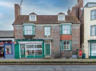Historic Spacious Central 6 BR Town House Uckfield Sussex - Uckfield - 9