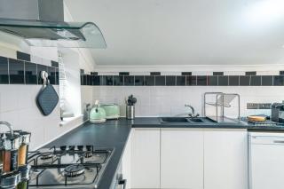 Elegant 4BR Little Venice By Aureva Residences - 3