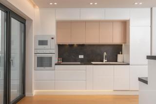 Sun&Sea Deluxe apartment,free parking - 1