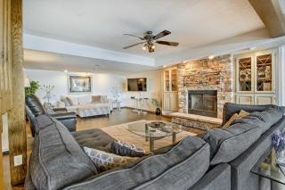 Waterfront Sunrise Beach Home with Fire Pit and Dock! - Sunrise Beach - 6
