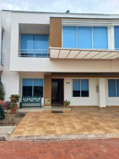 Casa en Condominio Los Ángeles Girardot - Girardot - 9