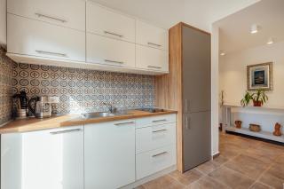 Stylish Mini-House with Garden & Beach - Bijela - 1
